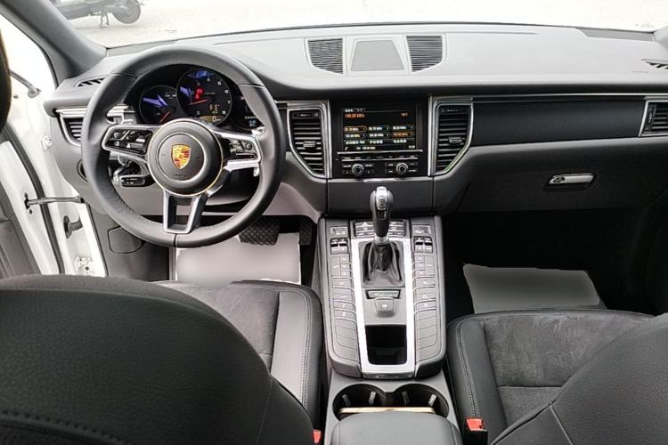 Used Porsche Macan 2014 Macan 2.0T Center Console