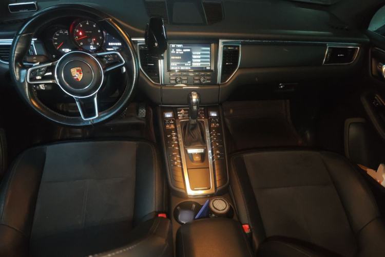 Used Porsche Macan 2014 Macan 2.0T Center Console