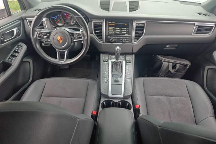 Used Porsche Macan 2014 Macan 2.0T Center Console