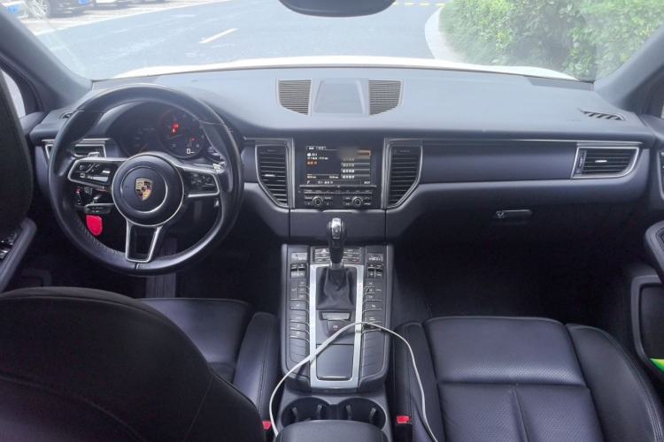 Used Porsche Macan 2014 Macan 2.0T Center Console