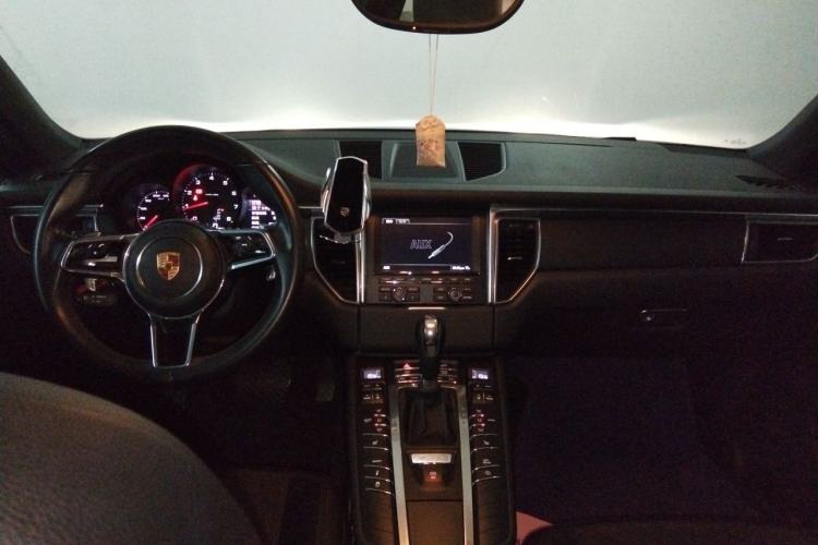 Used Porsche Macan 2014 Macan 2.0T Center Console