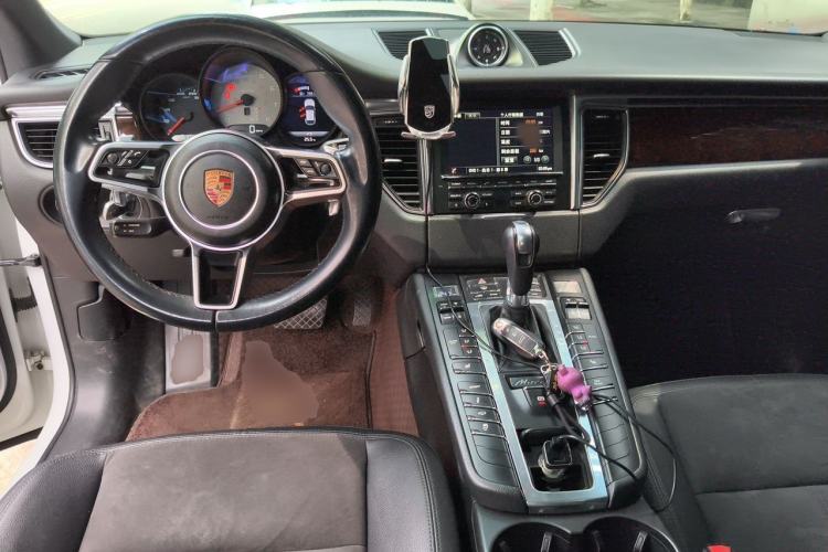 Used Porsche Macan 2014 Macan S 3.0T Center Console