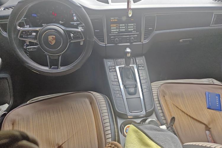 Used Porsche Macan 2014 Macan 2.0T Center Console