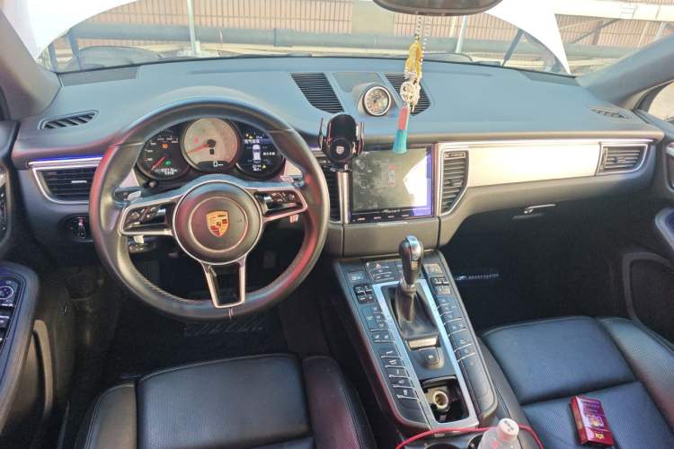 Used Porsche Macan 2014 Macan S 3.0T Center Console