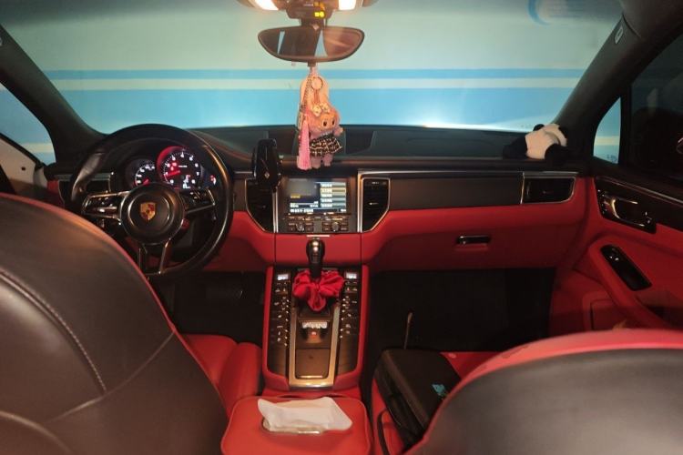 Used Porsche Macan 2014 Macan 2.0T Center Console