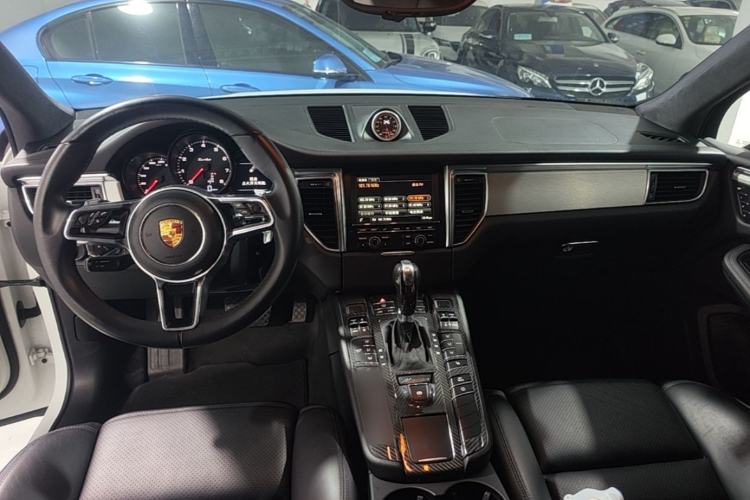 Used Porsche Macan 2014 Macan Turbo 3.6T Center Console