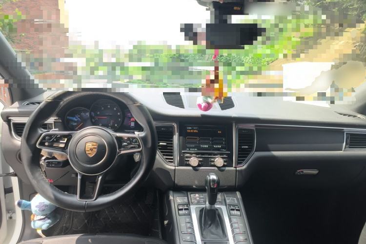Used Porsche Macan 2014 Macan 2.0T Center Console
