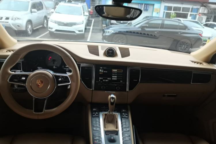 Used Porsche Macan 2014 Macan S 3.0T Center Console