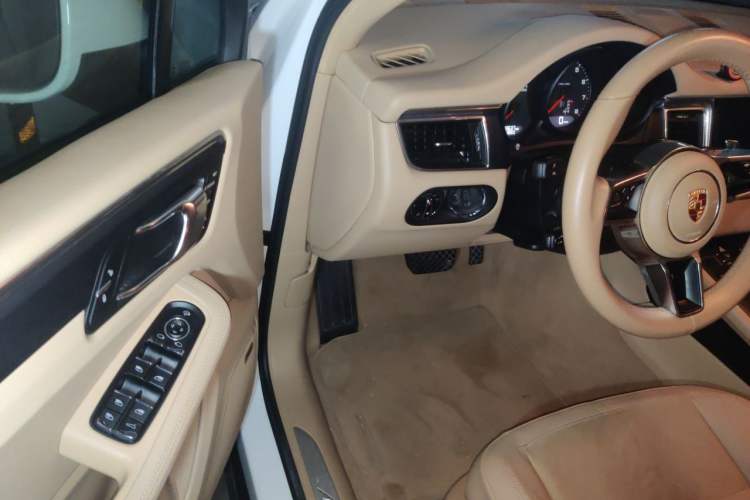 Used Porsche Macan 2014 Macan 2.0T Driver Seat