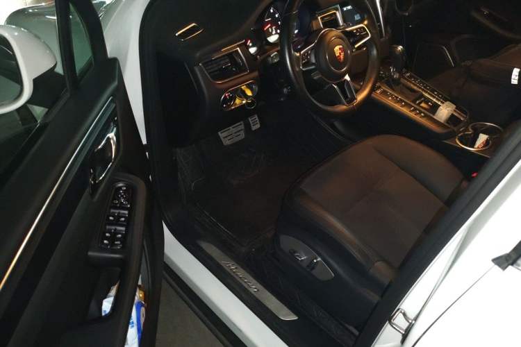 Used Porsche Macan 2014 Macan 2.0T Driver Seat
