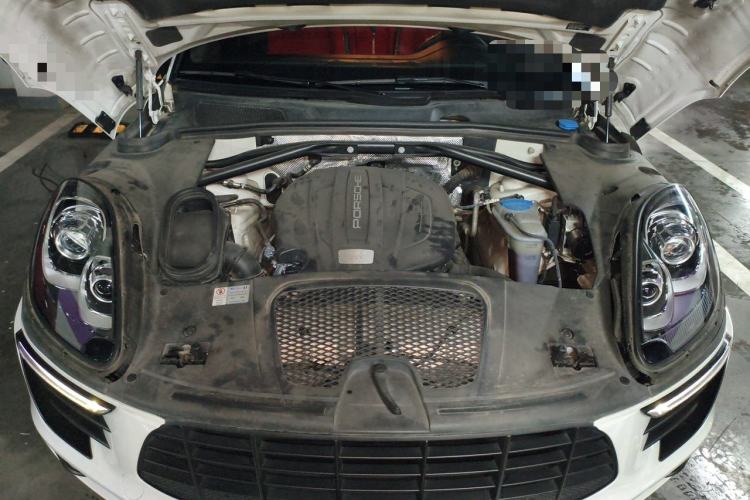 Used Porsche Macan 2014 Macan 2.0T Engine Bay