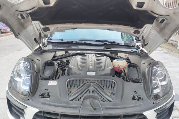 Used Porsche Macan 2014 Macan S 3.0T Engine Bay