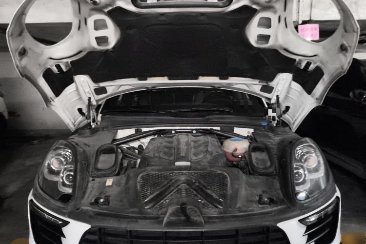 Used Porsche Macan 2014 Macan S 3.0T Engine Bay
