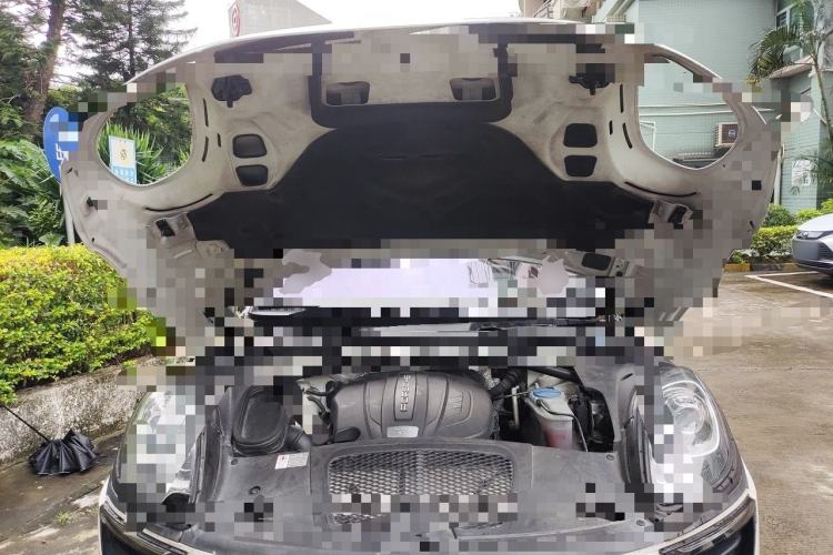 Used Porsche Macan 2014 Macan 2.0T Engine Bay