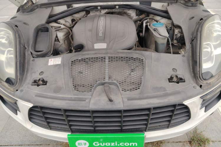Used Porsche Macan 2014 Macan 2.0T Engine Bay