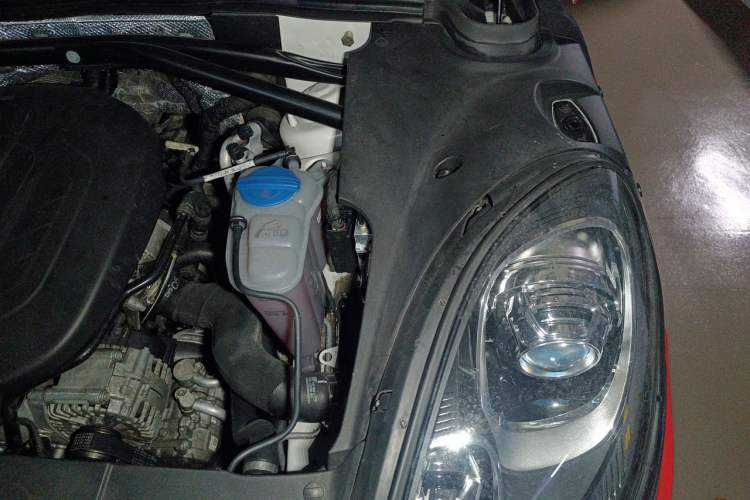 Used Porsche Macan 2014 Macan 2.0T Engine Bay Left