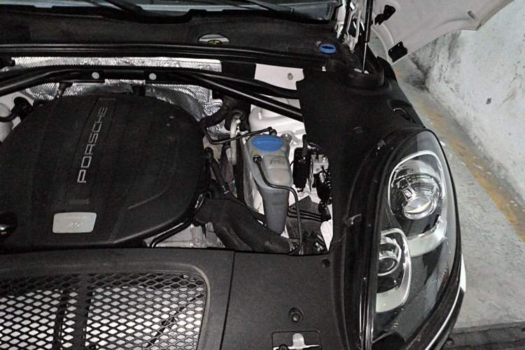 Used Porsche Macan 2014 Macan 2.0T Engine Bay Left