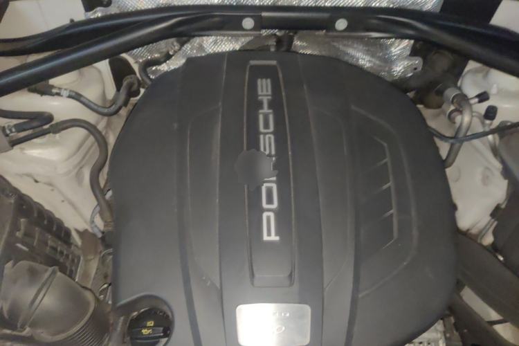 Used Porsche Macan 2014 Macan 2.0T Engine Bay