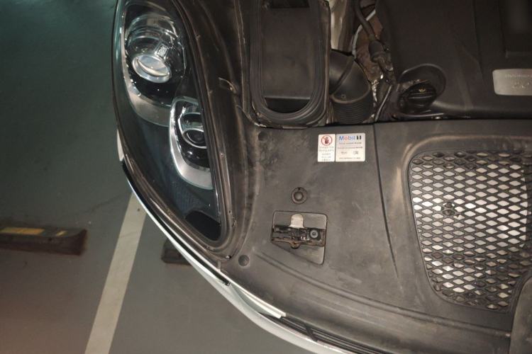 Used Porsche Macan 2014 Macan 2.0T Engine Bay Right