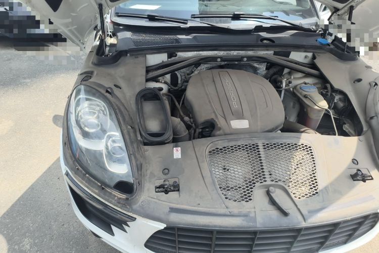 Used Porsche Macan 2014 Macan 2.0T Engine Bay Right