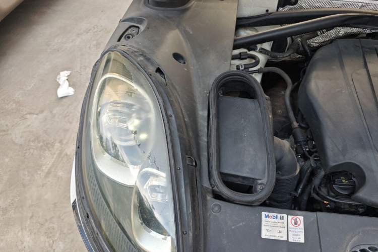 Used Porsche Macan 2014 Macan 2.0T Engine Bay Right