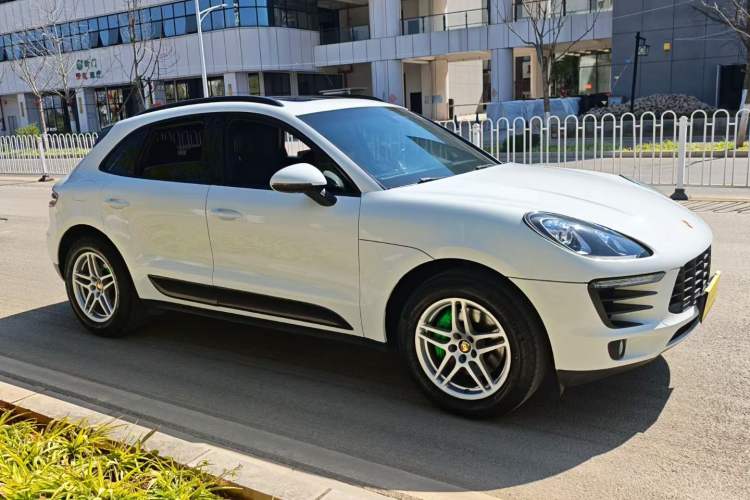 Used Porsche Macan 2014 Macan 2.0T Exterior 2