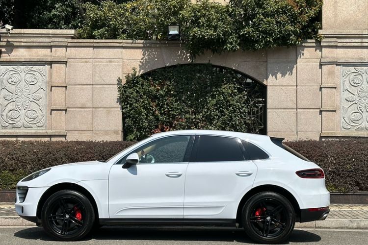Used Porsche Macan 2014 Macan 2.0T Exterior 3