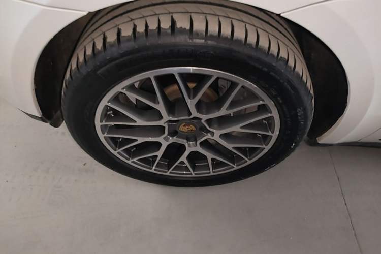 Used Porsche Macan 2014 Macan 2.0T Exterior 4