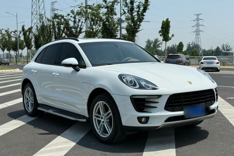 Used Porsche Macan 2014 Macan 2.0T Exterior 4