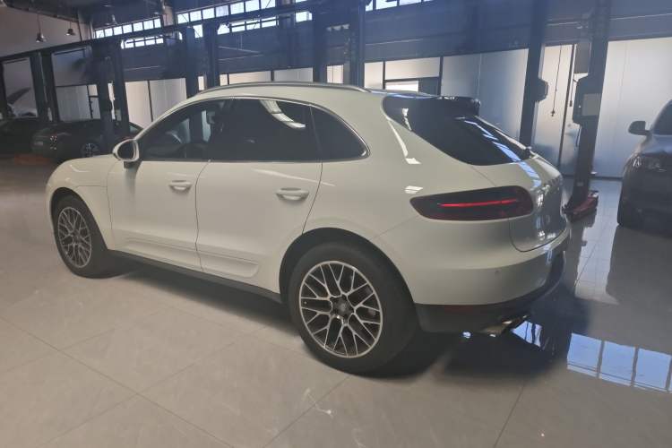 Used Porsche Macan 2014 Macan S 3.0T Exterior 6