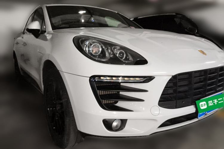 Used Porsche Macan 2014 Macan S 3.0T Front Right 45 Deg