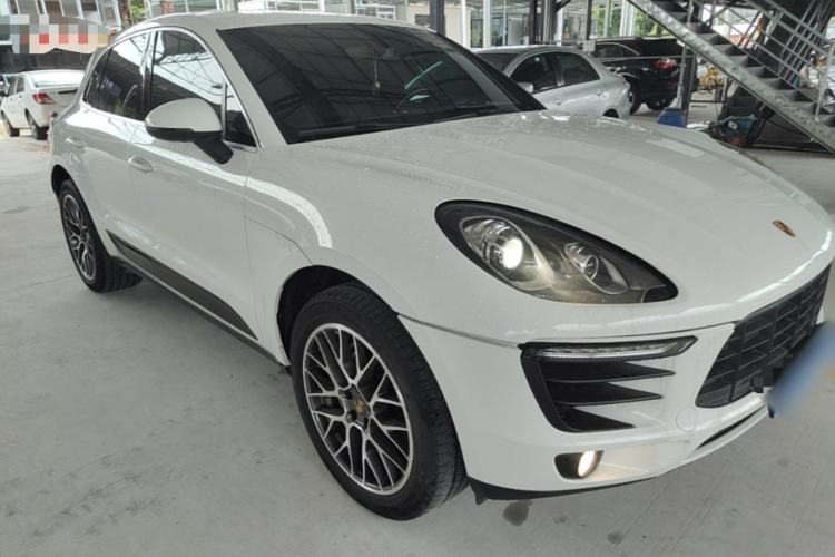 Used Porsche Macan 2014 Macan S 3.0T Front Right 45 Deg