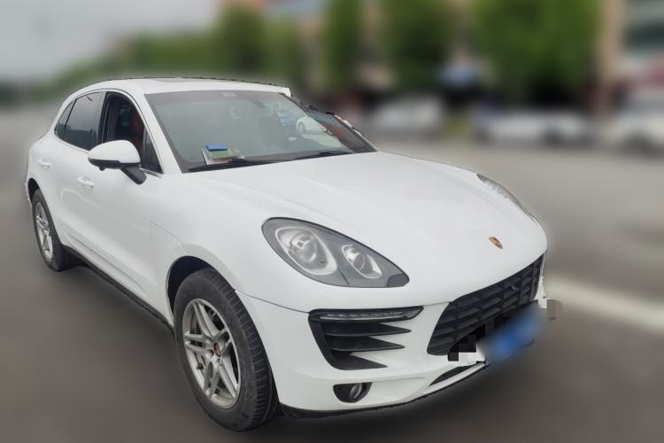 Used Porsche Macan 2014 Macan S 3.0T Front Right 45 Deg