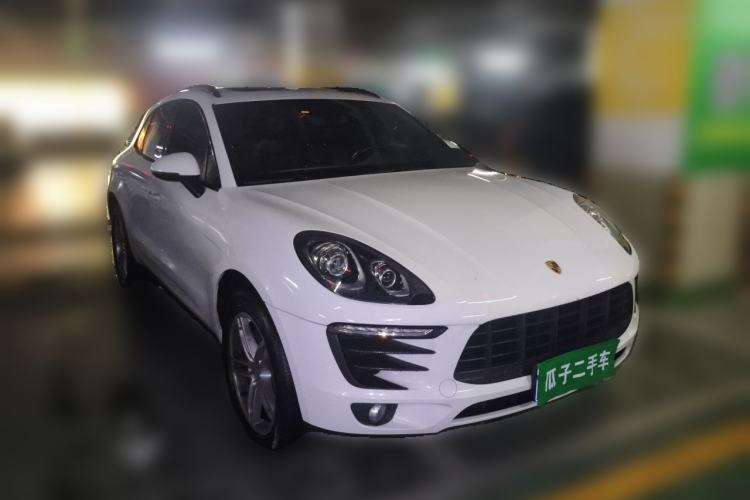 Used Porsche Macan 2014 Macan 2.0T Front Right 45 Deg