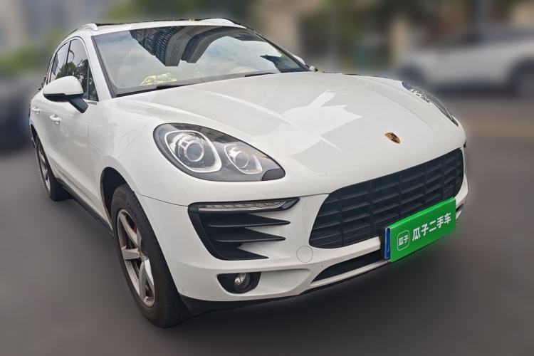 Used Porsche Macan 2014 Macan 2.0T Front Right 45 Deg