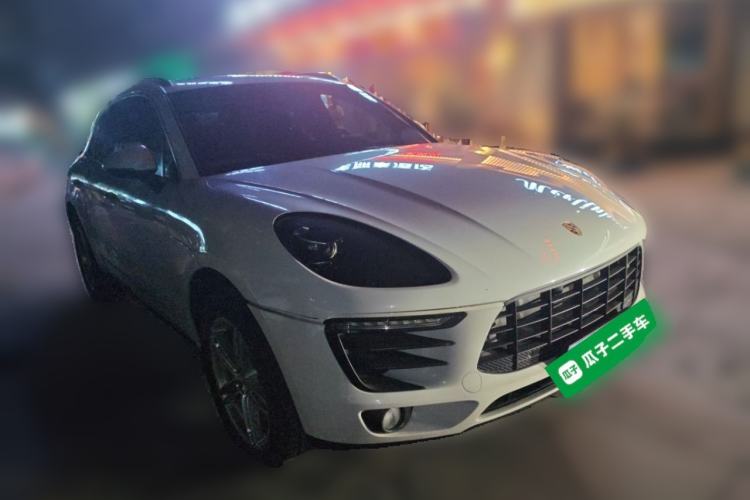 Used Porsche Macan 2014 Macan 2.0T Front Right 45 Deg