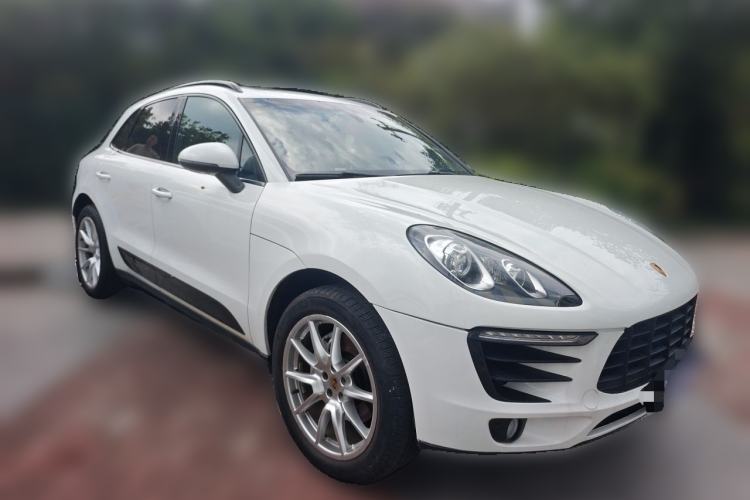 Used Porsche Macan 2014 Macan S 3.0T Front Right 45 Deg