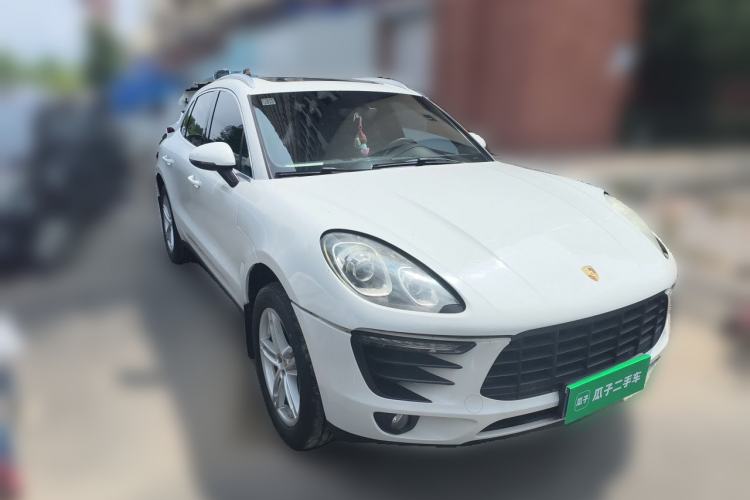 Used Porsche Macan 2014 Macan 2.0T Front Right 45 Deg