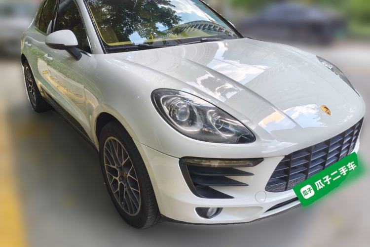 Used Porsche Macan 2014 Macan S 3.0T Front Right 45 Deg