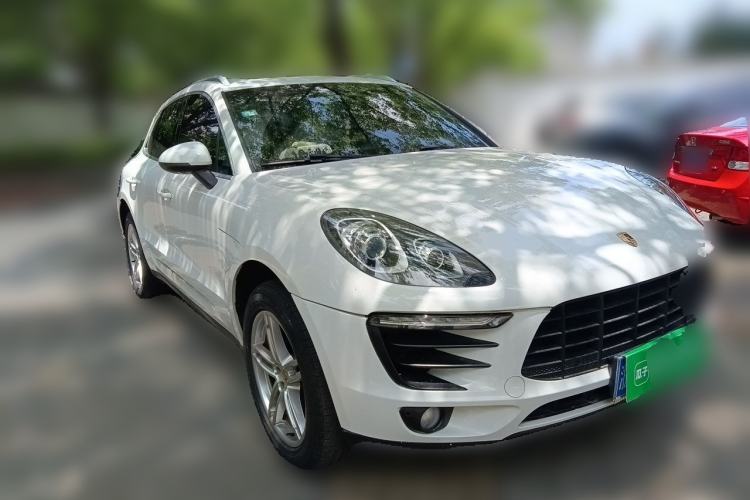 Used Porsche Macan 2014 Macan 2.0T Front Right 45 Deg