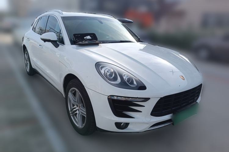 Used Porsche Macan 2014 Macan 2.0T Front Right 45 Deg