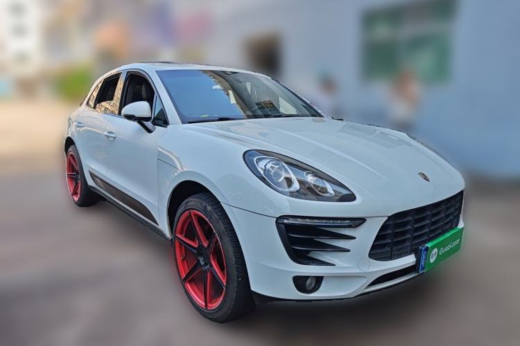 Used Porsche Macan 2014 Macan 2.0T Front Right 45 Deg