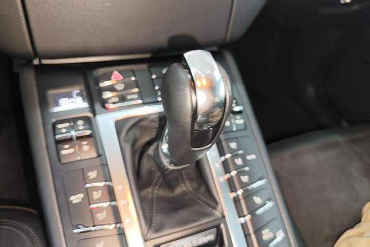 Used Porsche Macan 2014 Macan 2.0T Gear Lever