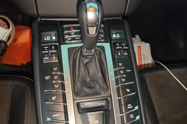 Used Porsche Macan 2014 Macan 2.0T Gear Lever