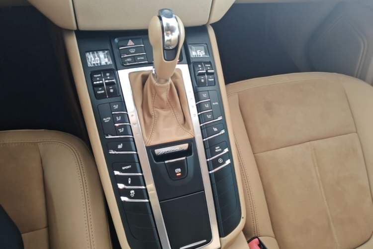 Used Porsche Macan 2014 Macan 2.0T Gear Lever