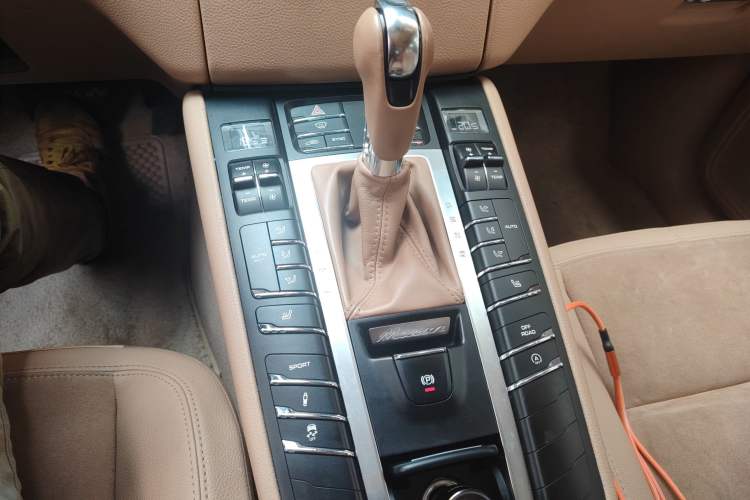 Used Porsche Macan 2014 Macan 2.0T Gear Lever