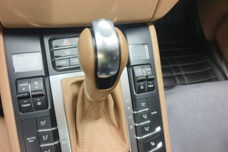 Used Porsche Macan 2014 Macan 2.0T Gear Lever