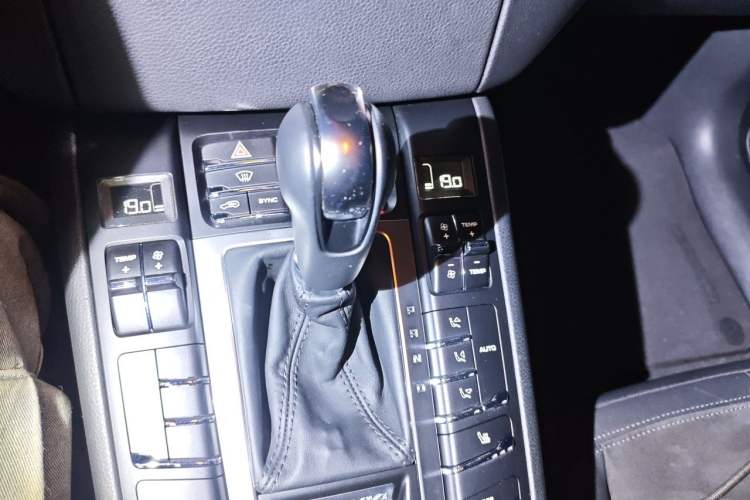 Used Porsche Macan 2014 Macan 2.0T Gear Lever