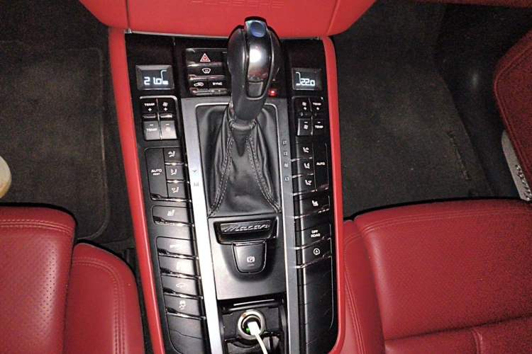 Used Porsche Macan 2014 Macan Turbo 3.6T Gear Lever