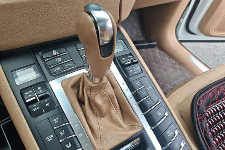 Used Porsche Macan 2014 Macan 2.0T Gear Lever